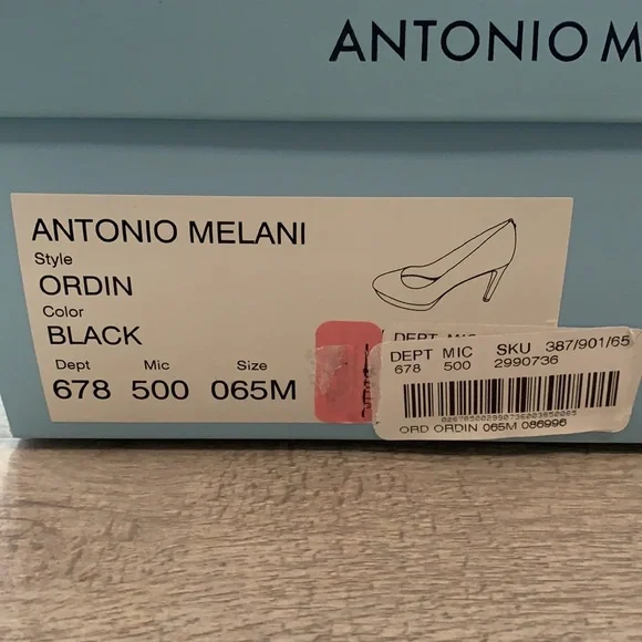 Excellent Condition Antonio Melani Black Patent Leather heels  Size 6 1/2 - Picture 8 of 8